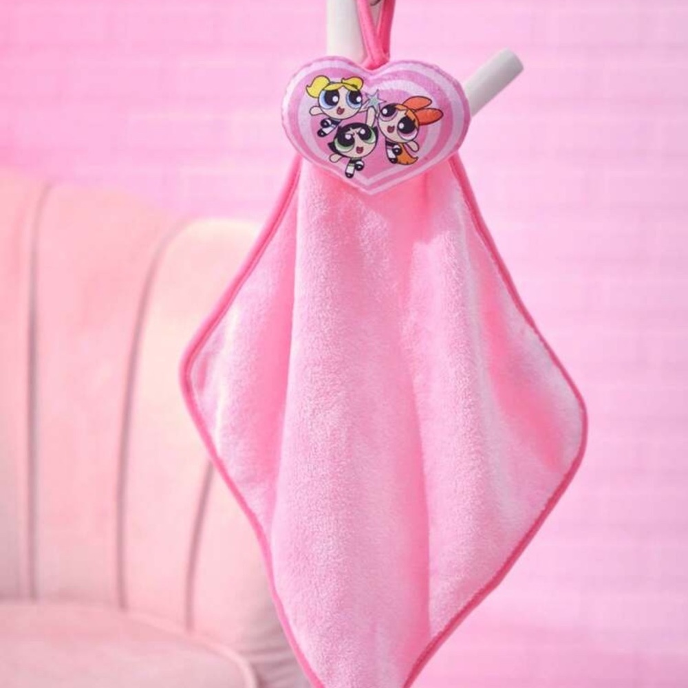 THE POWERPUFF GIRLS X 1pc Cartoon Graphic Heart Shaped Polyester Hand Towel,